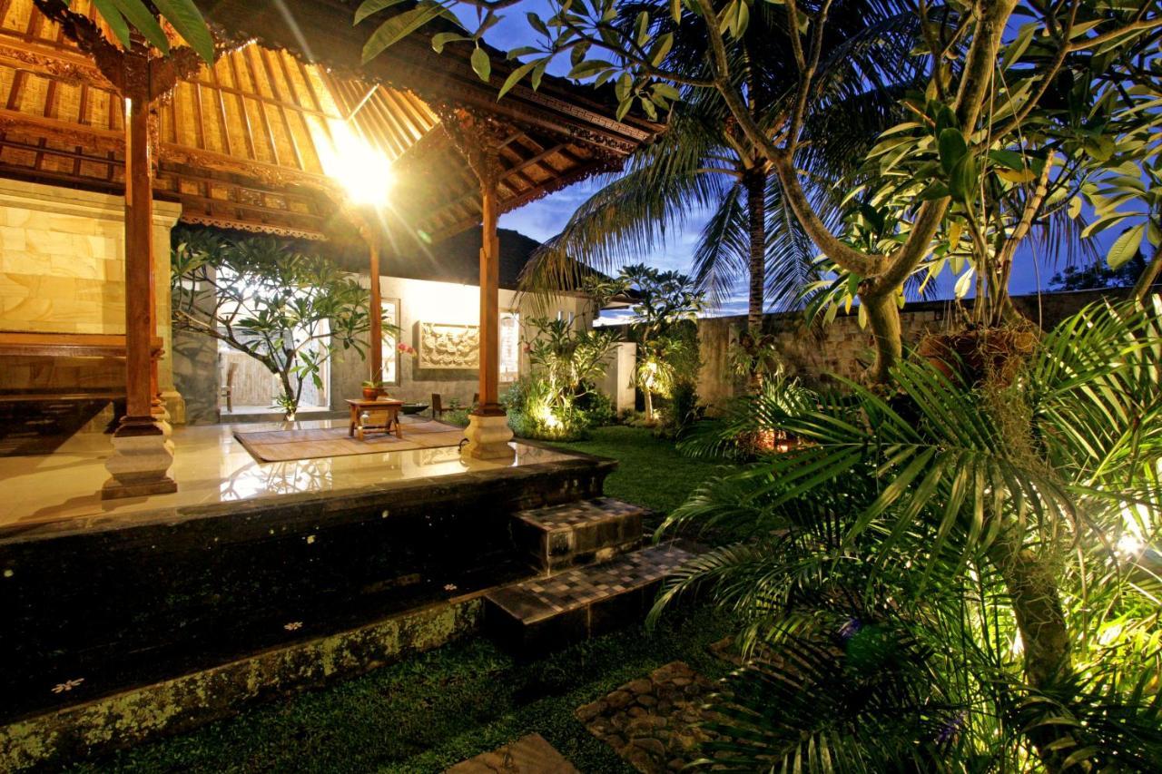 Sari House Ubud - Balinese Style Homestay エクステリア 写真