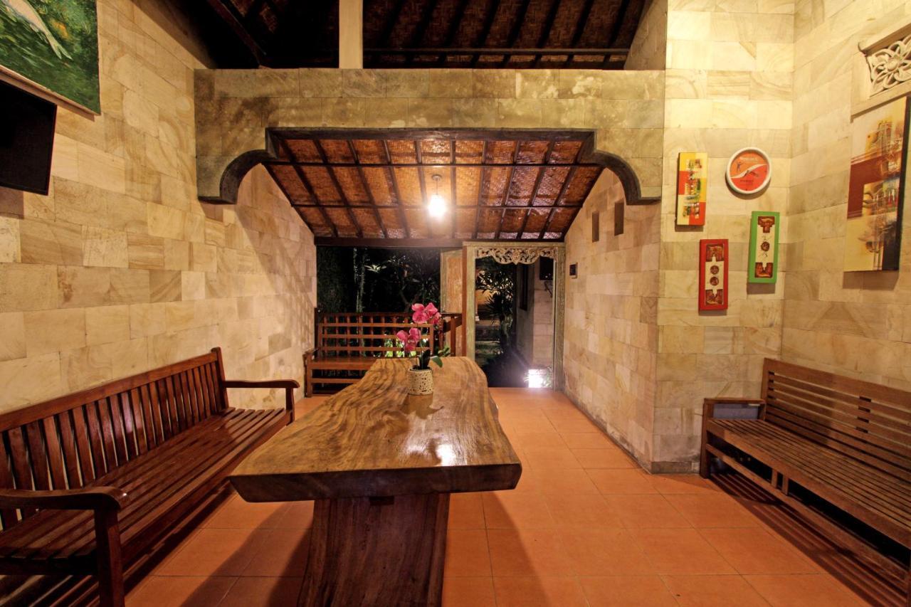 Sari House Ubud - Balinese Style Homestay エクステリア 写真