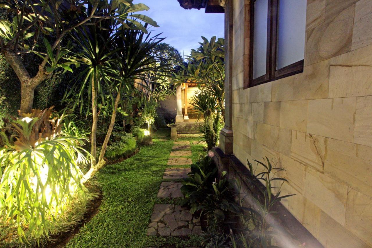 Sari House Ubud - Balinese Style Homestay エクステリア 写真