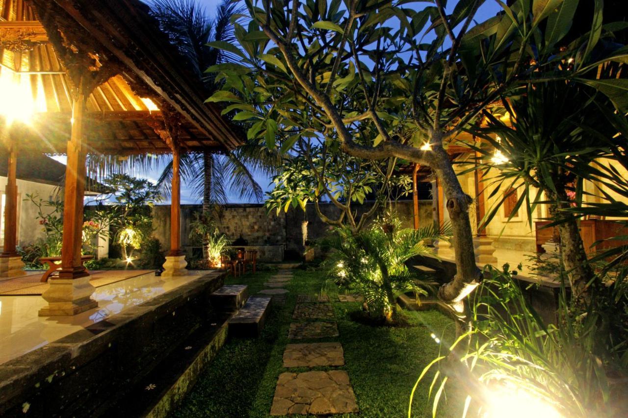 Sari House Ubud - Balinese Style Homestay エクステリア 写真